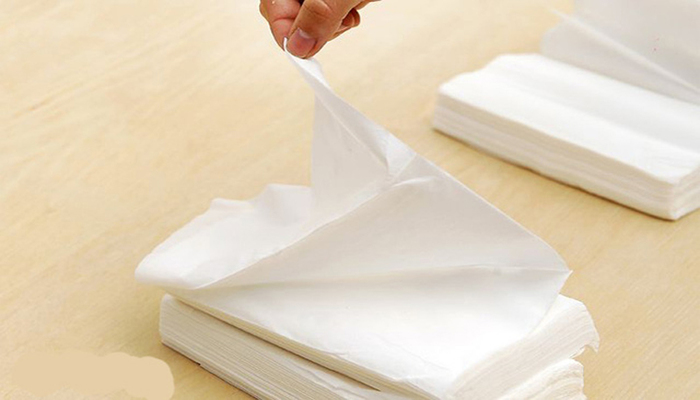Khăn giấy khô không chỉ giúp vệ sinh cá nhân mà còn có nhiều công dụng khác trong đời sống.